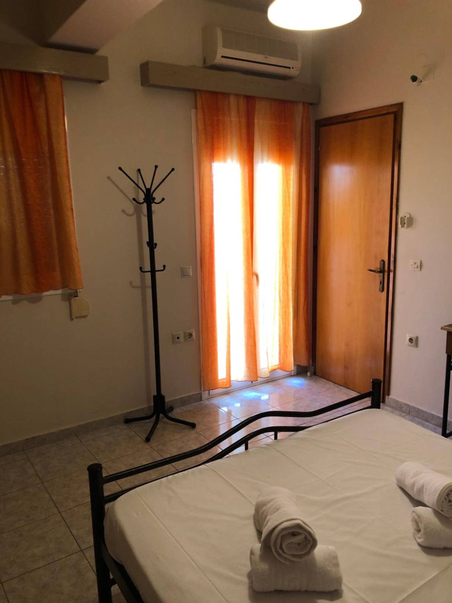Blue Sky Apartments Makrýgialos 외부 사진