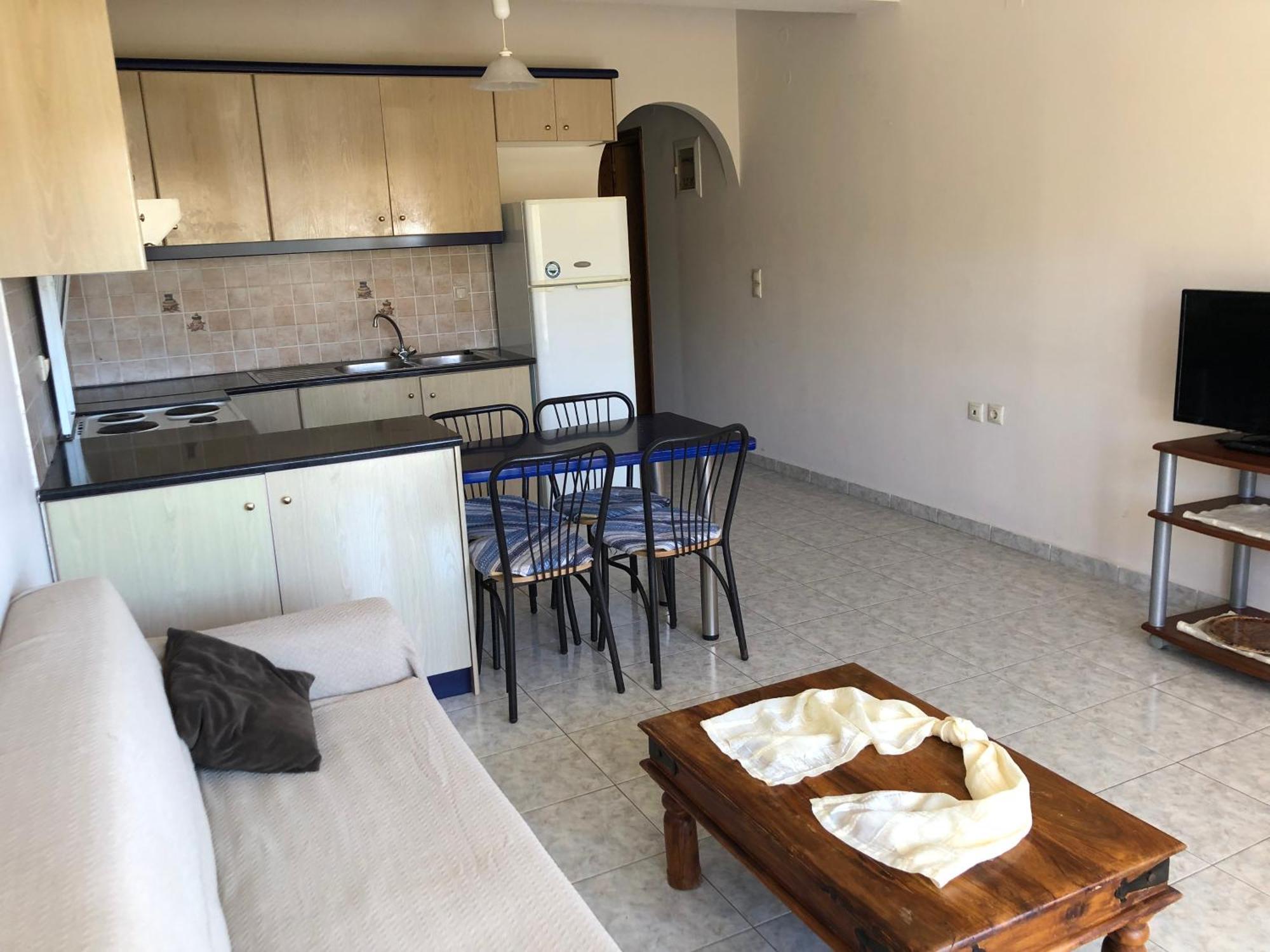 Blue Sky Apartments Makrýgialos 외부 사진